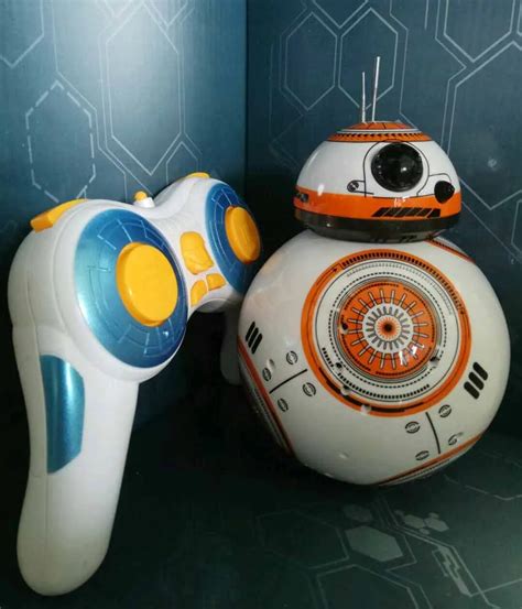 Toradh íomhá ar BB8 Robot Amazon