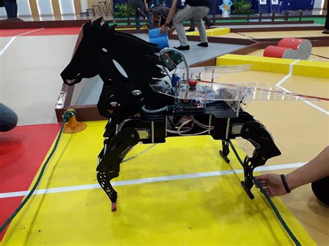 Image result for Arduino Giga Robot