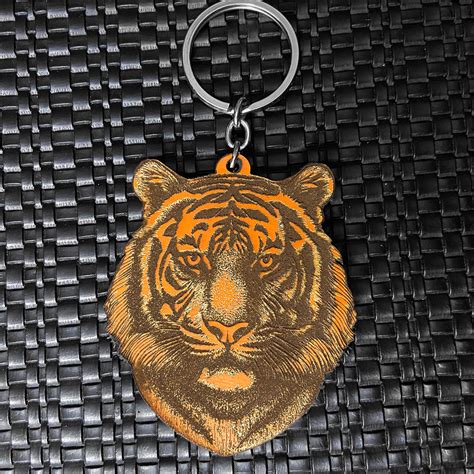 Toradh íomhá ar Glowforge Keychain