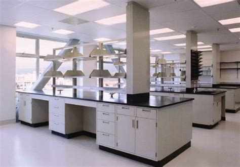 Résultat d’images pour Biotech Lab Layout