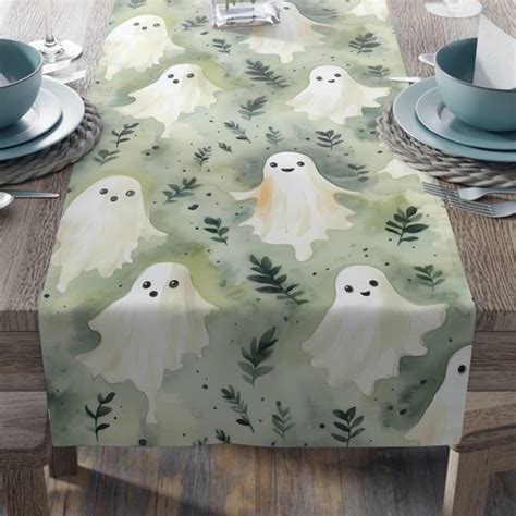 Ghost Table Runner Halloween-এর ছবি ফলাফল