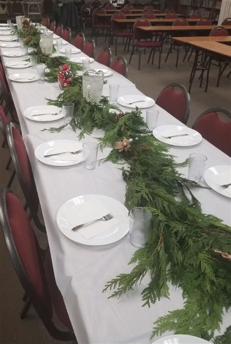 Afbeeldingsresultaten voor Cedar Table Runner