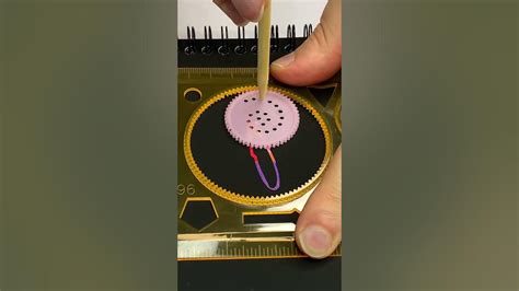 Toradh íomhá ar Spirograph Letter Tutorial