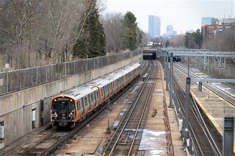 Toradh íomhá ar MBTA Bus Route 57