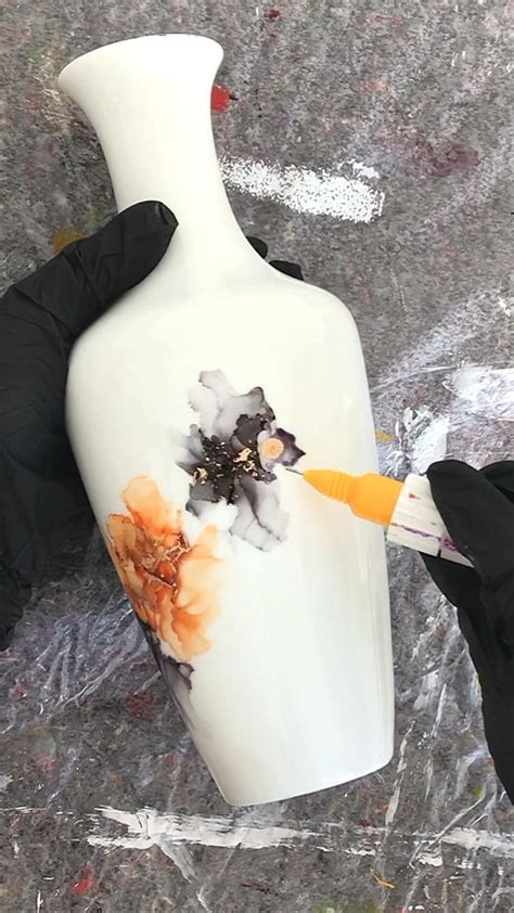 Afbeeldingsresultaten voor How to Paint a Ceramic Basket