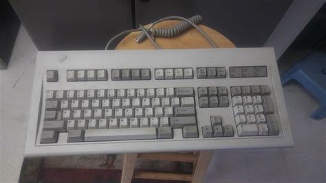 Afbeeldingsresultaten voor IBM Clicky Keyboard USB