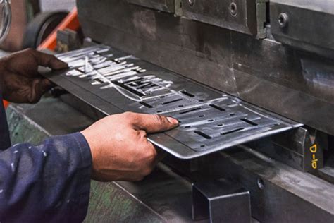 Toradh íomhá ar Sheet Metal Forming Engineering