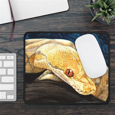 Résultat d’images pour Big Python Mouse Pad