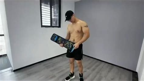 Chest and Sholders に対する画像結果