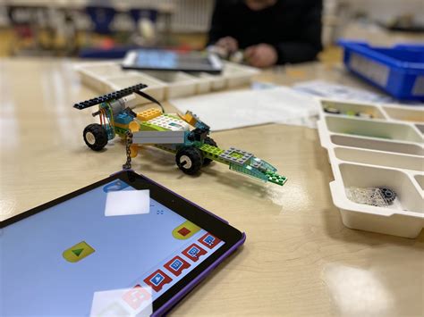 Image result for LEGO Roboter Schule