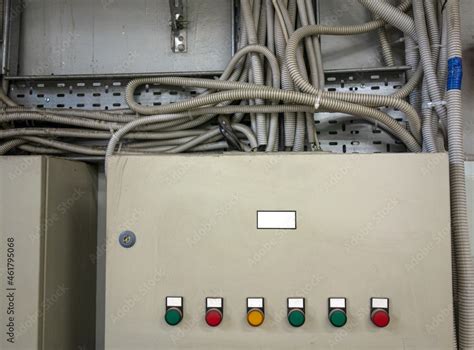Isolated Control Panel に対する画像結果