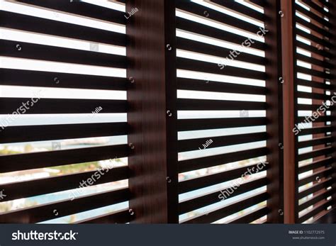 How to Install Plantation Blinds に対する画像結果