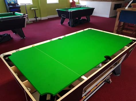 Toradh íomhá ar Coin-Op Pool Table