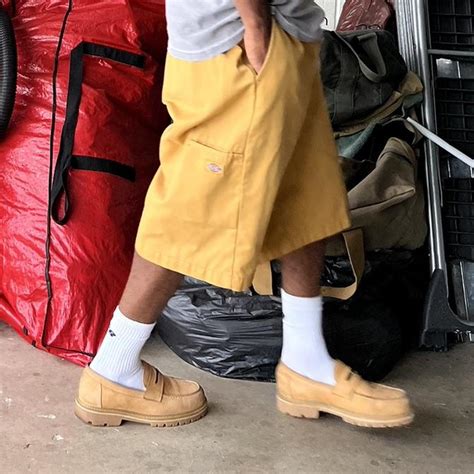 Yellow Dickies Work Shorts に対する画像結果