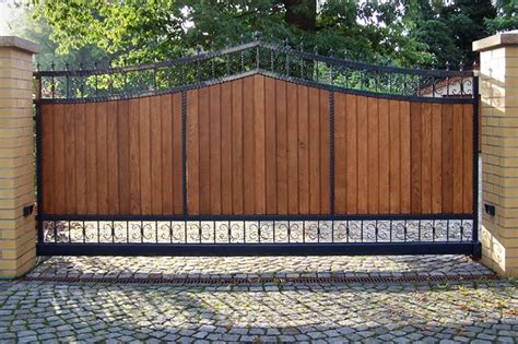 House Entry Gates に対する画像結果