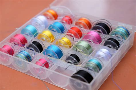 Storage Containers for Embroidery Thread に対する画像結果