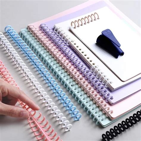 Toradh íomhá ar Script Book Ring