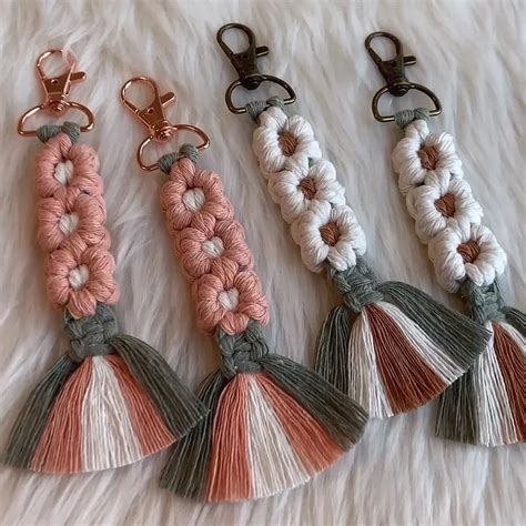 Multi Colored Macrame Keychain Boho に対する画像結果