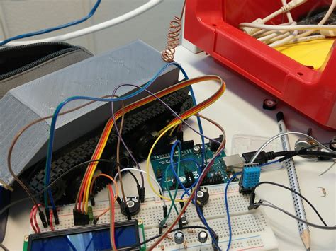 Arduino PWM Fan Control with 8X2 LCD に対する画像結果