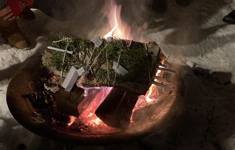 Yule Log Ceremony に対する画像結果
