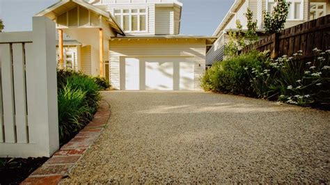 Exposed Aggregate Driveways Melbourne | Hux Concrete Co
