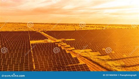 Toradh íomhá ar Power Plant PV Array