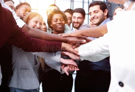 Toradh íomhá ar Unity Successful Logo