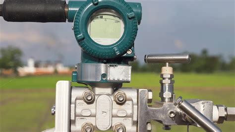 Working of Pressure Transmitter に対する画像結果