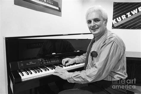 Robert Moog Synthesizer に対する画像結果