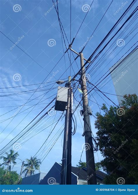 Toradh íomhá ar Components of a Distribution Network Figure