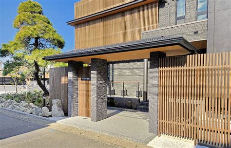 House Entry Gates に対する画像結果