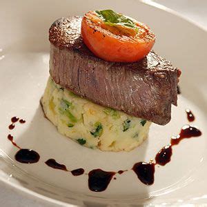 Beef Main Course Fine Dining に対する画像結果