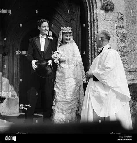 Toradh íomhá ar The Magic Box Movie