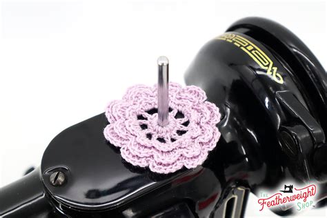 Résultat d’images pour Featherweight Spool Pin