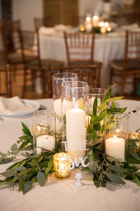 Afbeeldingsresultaten voor Simple Wedding Table