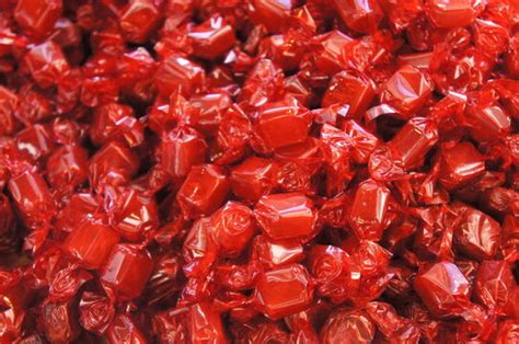 Toradh íomhá ar Candy Cane Meringue Cookies