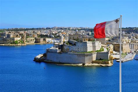 Image result for Triumpf Boot Maltese Vlag