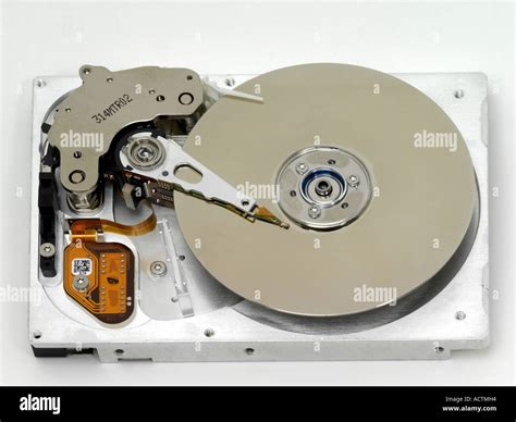 Afbeeldingsresultaten voor Hard Drive Inside a Computer