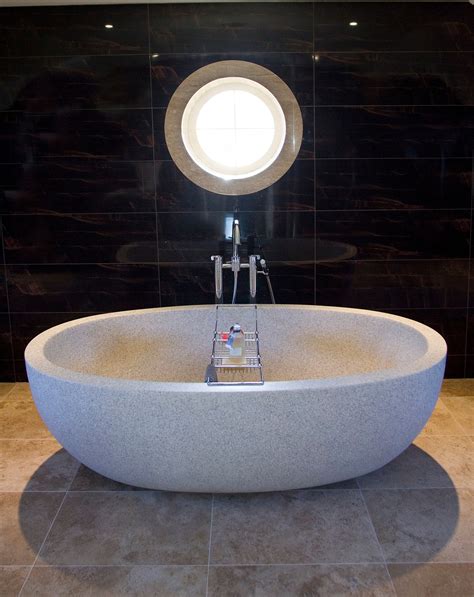 Stone Cladding Bathrooms に対する画像結果