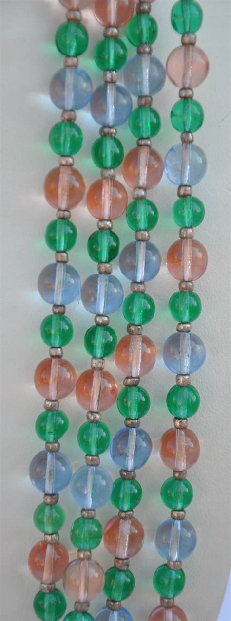 Toradh íomhá ar Color Glass Beads