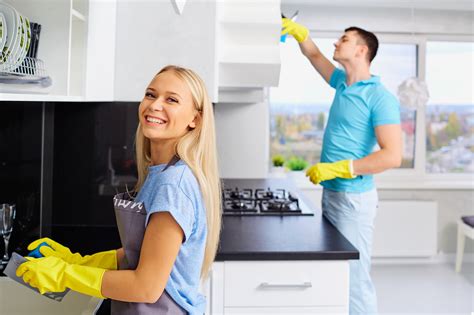 Toradh íomhá ar Cleaning Vinyl Tile Floors