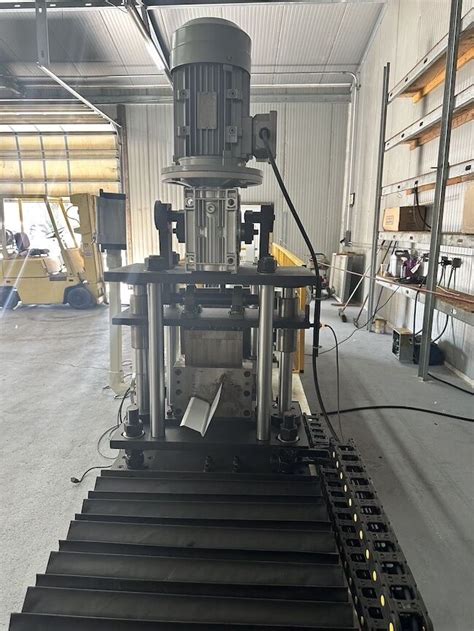 Afbeeldingsresultaten voor Machine for Roll Forming