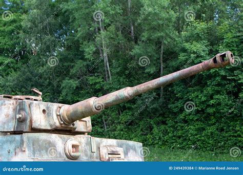 WW2 German Tiger Tank Found に対する画像結果