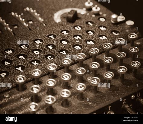 Enigma Code に対する画像結果