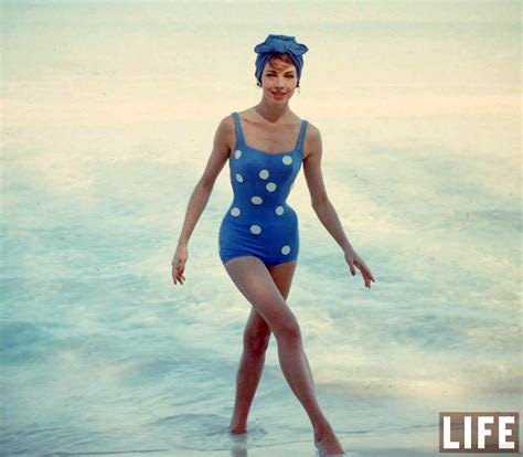 1950 Swimsuit Model に対する画像結果