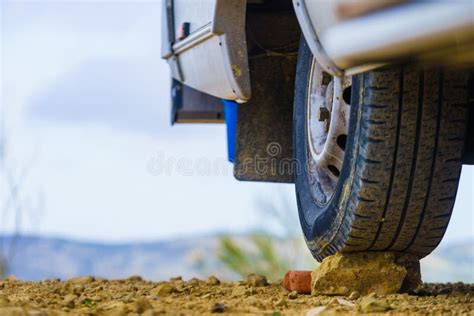 Leveling a Dual Axle Caravan に対する画像結果