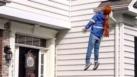 Toradh íomhá ar Max Stranger Things Floating Prop