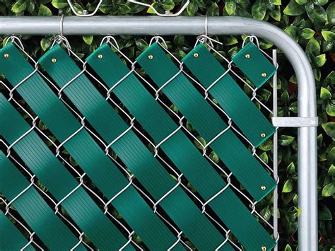 Afbeeldingsresultaten voor Installing Privacy Screen On Chain Link