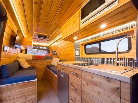 Dodge Sprinter Van Camper に対する画像結果