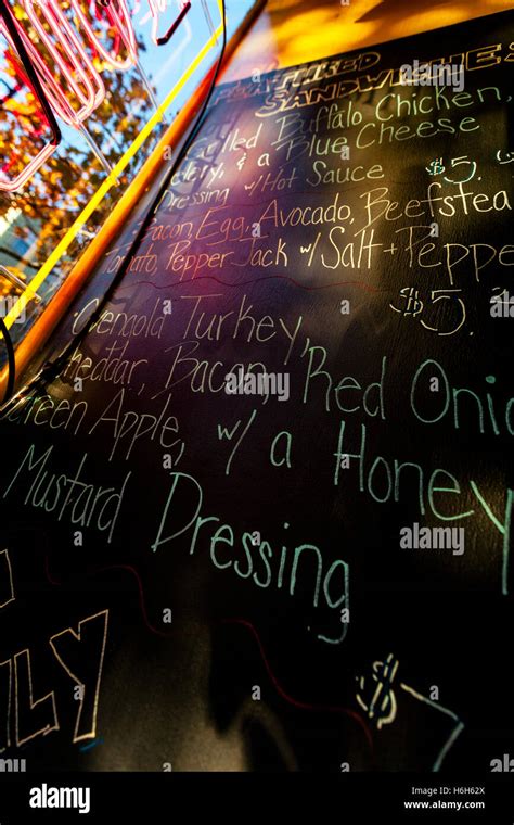 Handwritten Menu Signage に対する画像結果